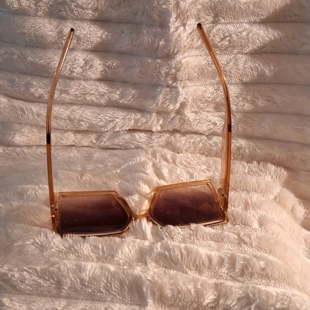 Source Unknown Gold Frame Sunglasses - image 4